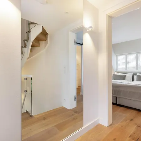 Holiday home Loewenherz Wenningstedt-Braderup