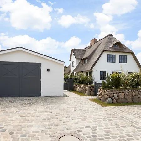 Holiday home Loewenherz *